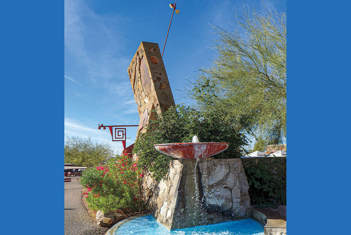 Unique fountain structure